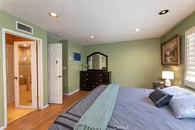 7044 Mammoth Avenue, Van Nuys, CA 91405 - Photo 32