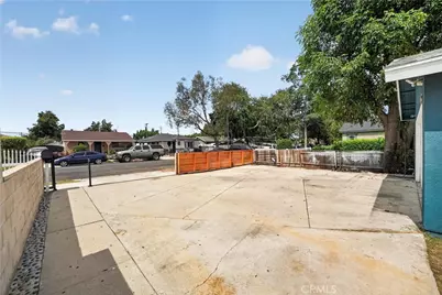 2166 Fashion, Long Beach, CA 90810 - Photo 34