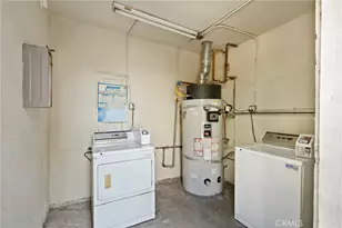 1059 Gladys, Long Beach, CA 90804 - Photo 22