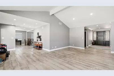 5560 Mountain View Avenue, Yorba Linda, CA 92886 - Photo 8