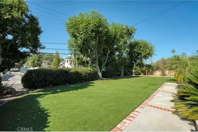 5560 Mountain View Avenue, Yorba Linda, CA 92886 - Photo 2