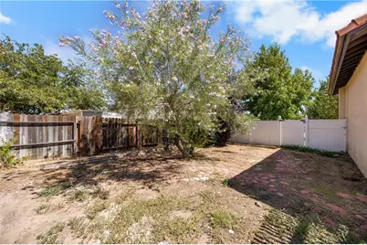 6990 Loma Vista, Hesperia, CA 92345 - Photo 48