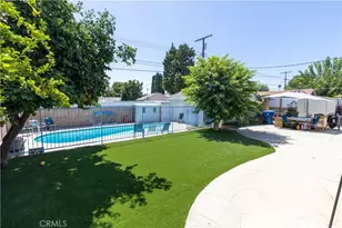 19320 Parthenia St, Los Angeles, CA 91324 - Photo 18