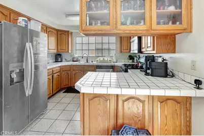 12725 Barlin Avenue, Downey, CA 90242 - Photo 22