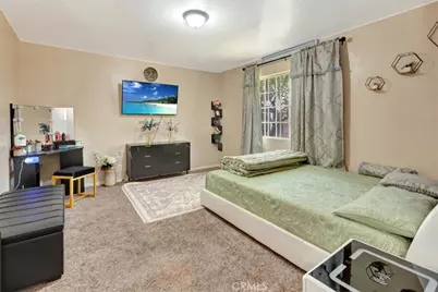 12725 Barlin Avenue, Downey, CA 90242 - Photo 42