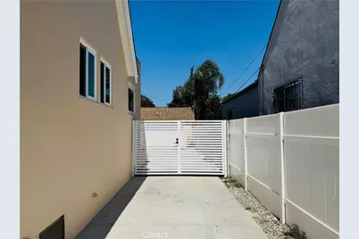 2053 W 75th Street, Los Angeles, CA 90047 - Photo 2
