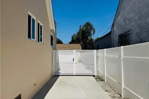2053 W 75th St, Los Angeles, CA 90047 - Photo 2