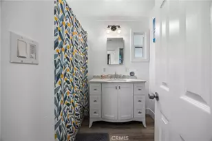 122 S Portola, Tustin, CA 92780 - Photo 18