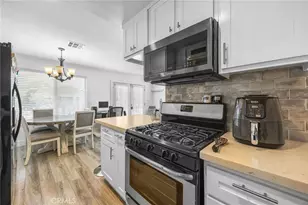 122 S Portola, Tustin, CA 92780 - Photo 10