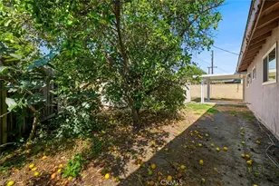 10531 Greta, Cypress, CA 90630 - Photo 38