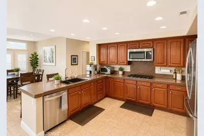 2900 Hidden Hills, Corona, CA 92882 - Photo 2