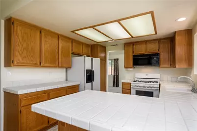 38016 Ranier, Palmdale, CA 93552 - Photo 8