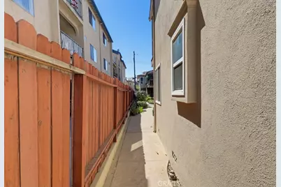 2060 E 3rd #6, Long Beach, CA 90814 - Photo 50