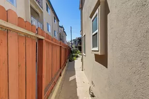 2060 E 3rd, Long Beach, CA 90814 - Photo 50