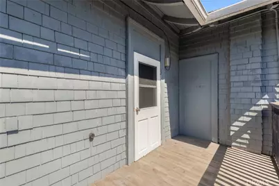1978 Bonsallo, Los Angeles, CA 90007 - Photo 8