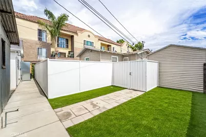 15943 Vermont, Paramount, CA 90723 - Photo 6