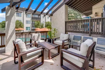 8201 Summertime, Culver City, CA 90230 - Photo 40