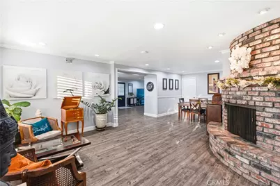 2102 Pattiz Avenue, Long Beach, CA 90815 - Photo 2