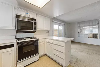 11326 Michelle, Cerritos, CA 90703 - Photo 16
