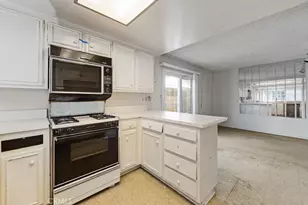11326 Michelle, Cerritos, CA 90703 - Photo 16