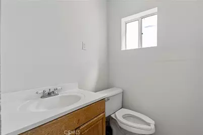 1218 Martin Luther King Jr. Avenue, Long Beach, CA 90813 - Photo 18