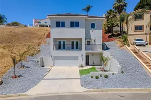 29847 Smugglers Point, Canyon Lake, CA 92587 - Photo 1