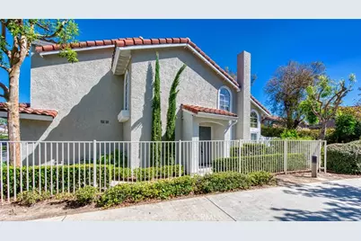 28 Wild Horse Loop, Rancho Santa Margarita, CA 92688 - Photo 4