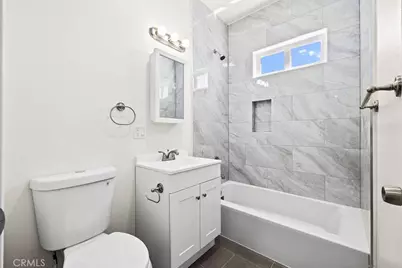 2220 Raymond, Los Angeles, CA 90007 - Photo 28