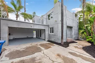 21530 Yucatan Ave, Woodland Hills, CA 91364 - Photo 42