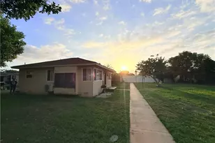 440 E 234th Walk, Carson, CA 90745 - Photo 2