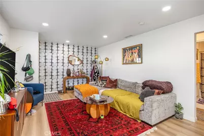 1209 Florida Street, Huntington Beach, CA 92648 - Photo 2