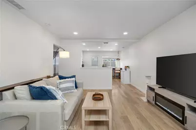 1209 Florida Street, Huntington Beach, CA 92648 - Photo 12