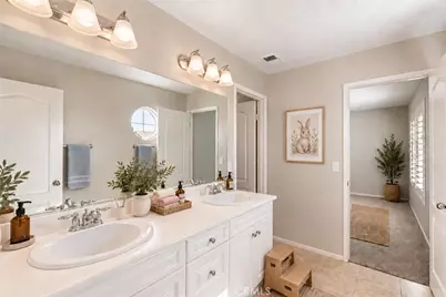 45000 Vine Cliff, Temecula, CA 92592 - Photo 18