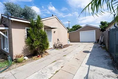 2125 Rousselle, Santa Ana, CA 92707 - Photo 2