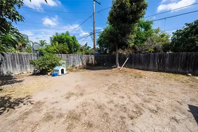2125 Rousselle, Santa Ana, CA 92707 - Photo 16