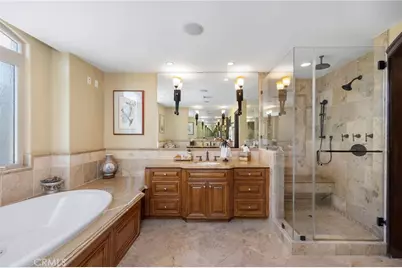 215 The Toledo, Long Beach, CA 90803 - Photo 26