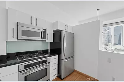 1100 Wilshire Boulevard #2207, Los Angeles, CA 90017 - Photo 12