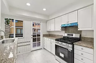 13231 Creek View Dr, Garden Grove, CA 92844 - Photo 12