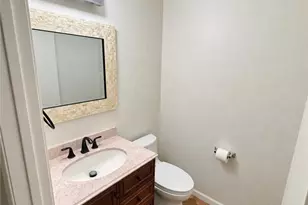 64 Ashbrook, Irvine, CA 92604 - Photo 32