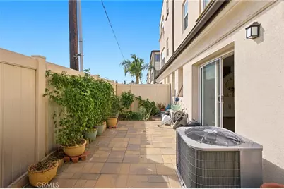 318 S Quadrilateral, Anaheim, CA 92802 - Photo 18