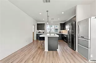 318 S Quadrilateral, Anaheim, CA 92802 - Photo 6