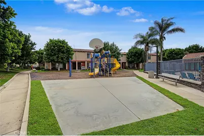 700 W La Veta Avenue #N5, Orange, CA 92868 - Photo 34