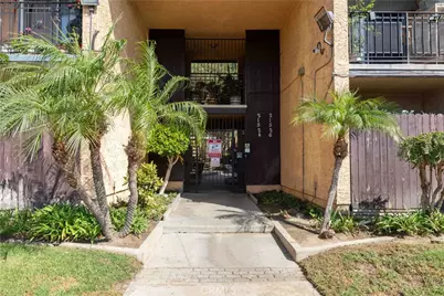 21522 Belshire #12, Hawaiian Gardens, CA 90716 - Photo 2