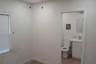 112 E Pine St, Santa Ana, CA 92701 - Photo 14
