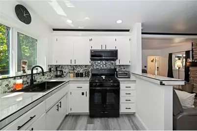 25005 Basel Drive, Crestline, CA 92325 - Photo 10