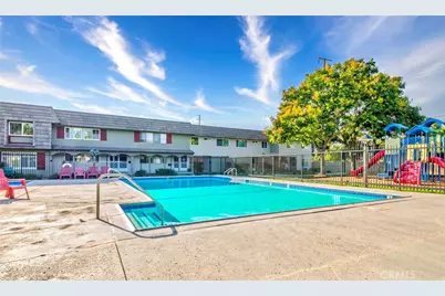 4657 Larwin, Cypress, CA 90630 - Photo 24