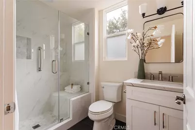 747 E Milford Street, Los Angeles, CA 90042 - Photo 16