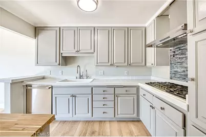 2315 Eastbluff, Newport Beach, CA 92660 - Photo 14