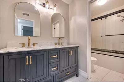 2315 Eastbluff, Newport Beach, CA 92660 - Photo 8