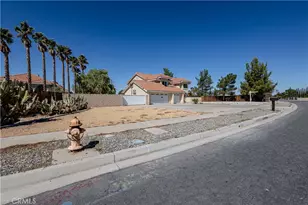 12490 Iroquois, Apple Valley, CA 92308 - Photo 24
